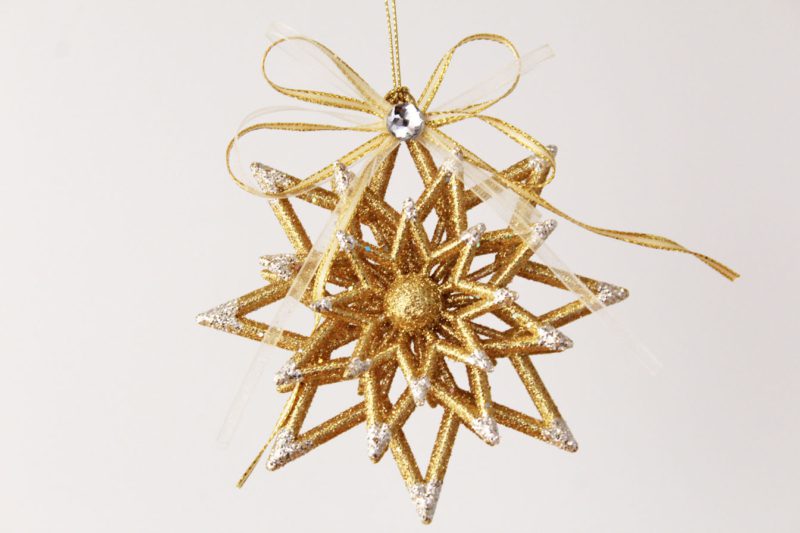 Snowflakes With Bow Ornament