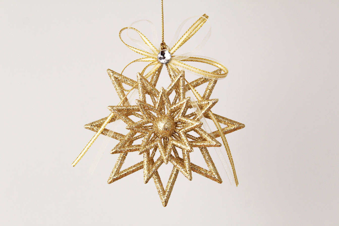 Snowflakes With Bow Ornament