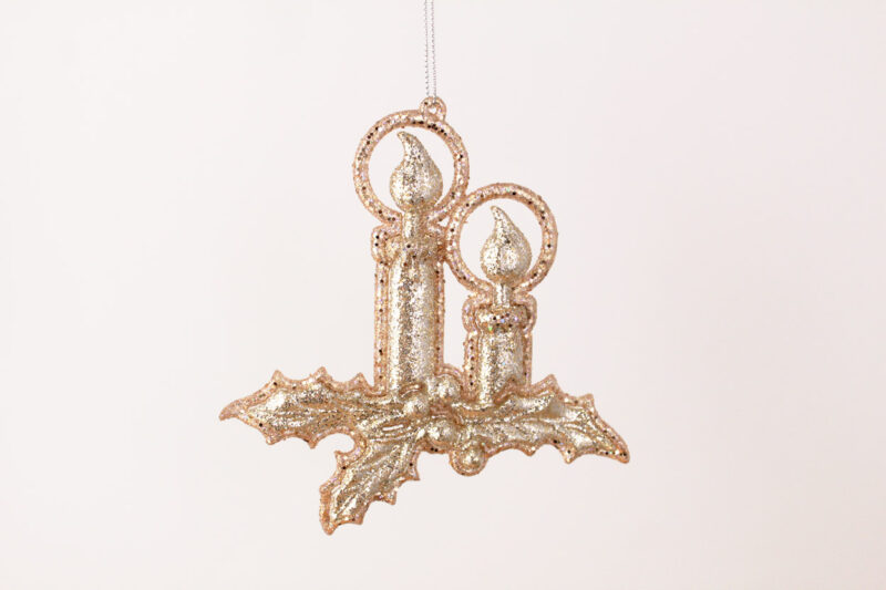 Candles With Holy Leaves Ornament