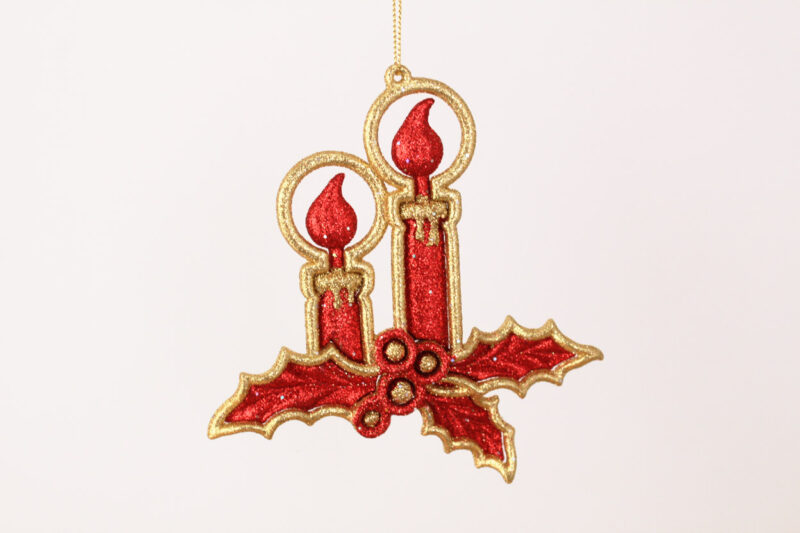 Candles With Holy Leaves Ornament